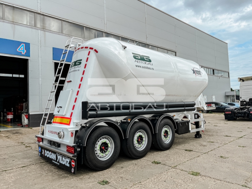 3. Полуприцеп-цементовоз